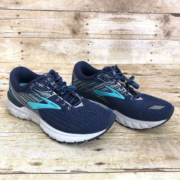 brooks comfort shoes